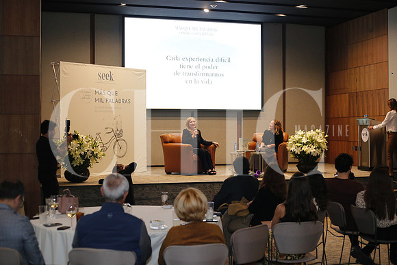Presentación del libro mas que mil palabras 21