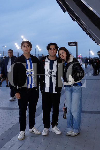Santiago Rios, Vicente Trevino y Frida Pena