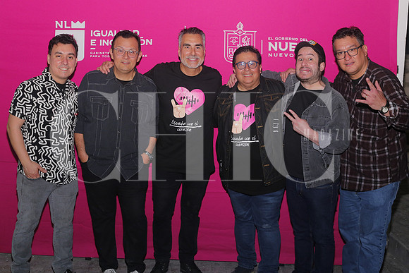 Oscar Garza, Paul Sanchez, Nayo Escobar, Jorge Luna, Mario Navaro y Pepe Perez 6