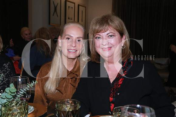 Sonia Serna de Araujo y Blanca Hinojosa de Llavona (2)