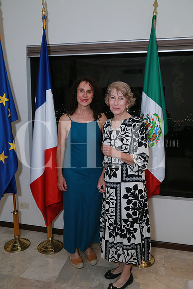 Claudia González y Mirei Chabre
