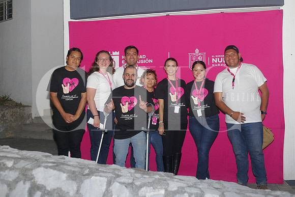 Gabriel Esparza, Paloma Hernandez, Gerardo Motiva, Pedro Orozco, Alicia Coronado, Gabriela Muñoz, Nilda Alonso y Mario Mora 2