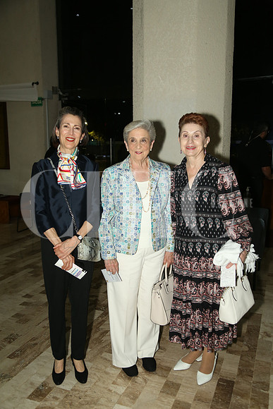 Angelina Elizondo, Angelina Garcñia de Elizondo, Bissi Dudreva