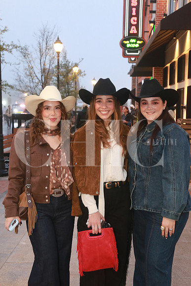Daniela Aguirre, Natalia Aguirre y Camila López (2)
