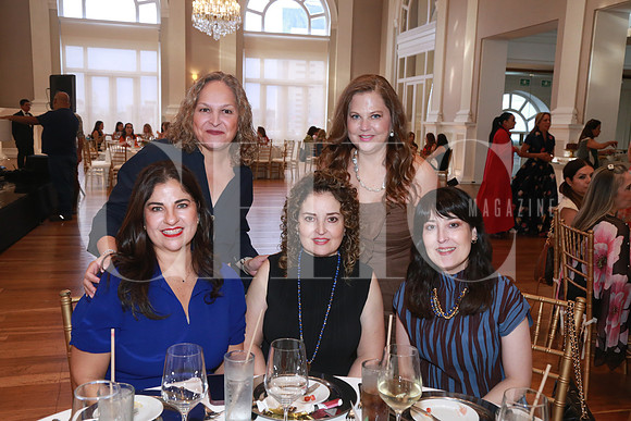 Carmen Guerra, Tina Barrientos, Nora Marroquin Sandra Welsh y Paty Welsh de Villarreal