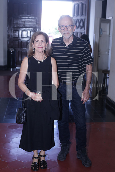 Carmen Roel de Ortiz y Roberto Ortiz 0