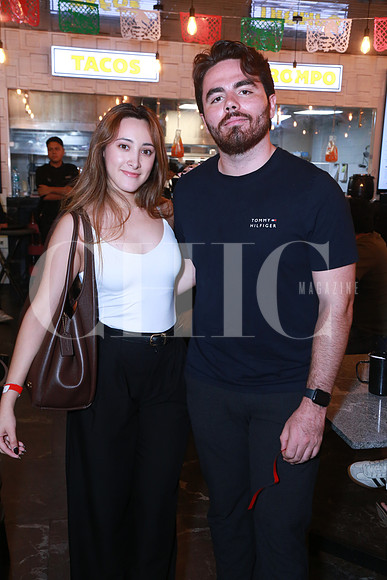 Lorena Navarro y Ari Nuñez