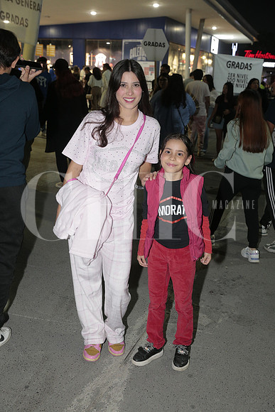 Raquel Sosa y Madahi Guadalupe Sosa 2