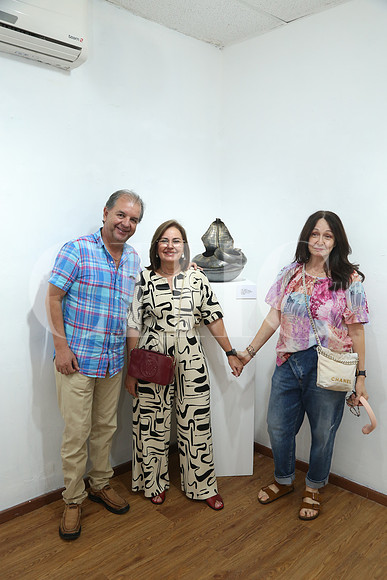 Gerardo Gutiérrez, Martha Gutiérrez y Nancy Martens1