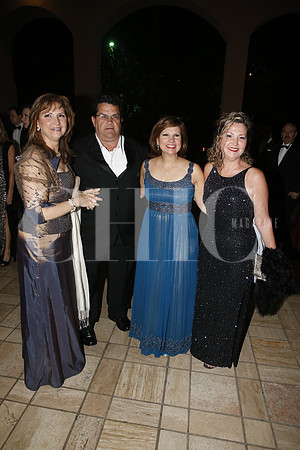 Cecilia Weigen, Eduardo Gómez Junco, Marcela Isabel Valero Gómez y Bárbara Gómez