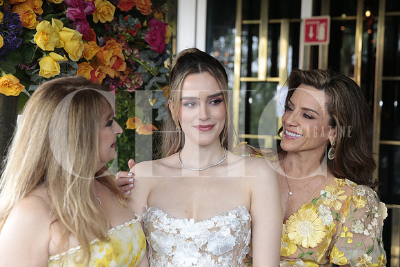 Lilia Martinez, Pau Gamez y Lorena Hernandez 10