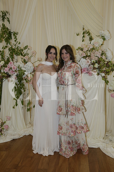 Karina Lozano y Karla Aguilar de Lozano. (3)