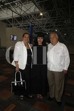 Juanita Isabel Paz, Daniela Valencia y Hugo Valencia