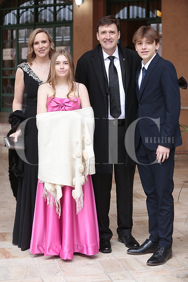 Jenny Kukushka, Arturo Cadena, Mariana Cadena y Arturo Cadena 4