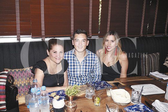 Rosy de Urquidi, Alonso de Urquidi y Daniela Alanis