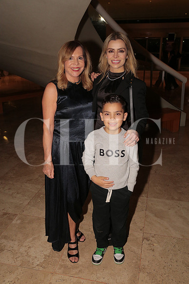 Gina Benavides, June Munguia y Sebastián Velarde 2