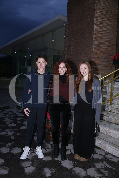 Dionisio Díaz, Olga Teran y Mariana Díaz 0