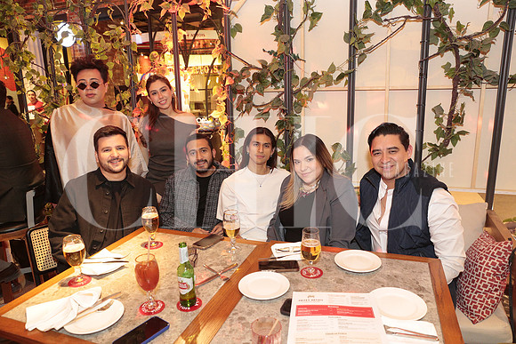 Victor Guzman, Daniela Garcia, Jesus Palacios, Luis de Leon, Ali Saldaña, Fernanda Elizondo y Ricardo Olivares 2