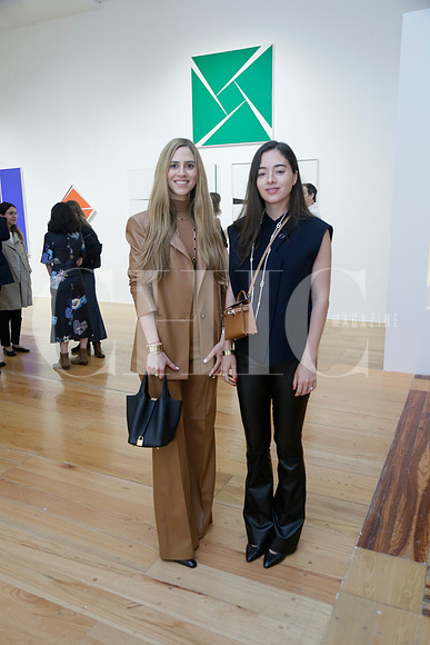 María Mercedes Simón y Karén Almaguer de Rodríguez