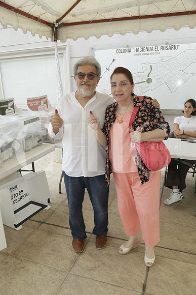 Jorge Gallegos y Rosario Guajardo de Gallegos (2)