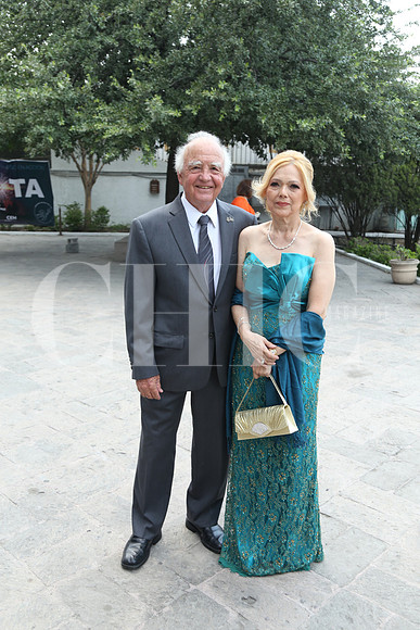 Humberto Lozano y Keta Lozano 1