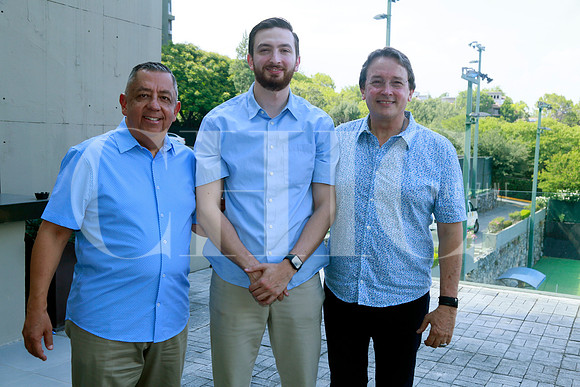 Carlos Quinto, Daniel Garza y Gerardo Garza