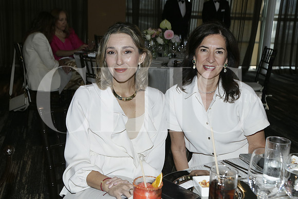 Mara Garza y Leticia Vela (2)