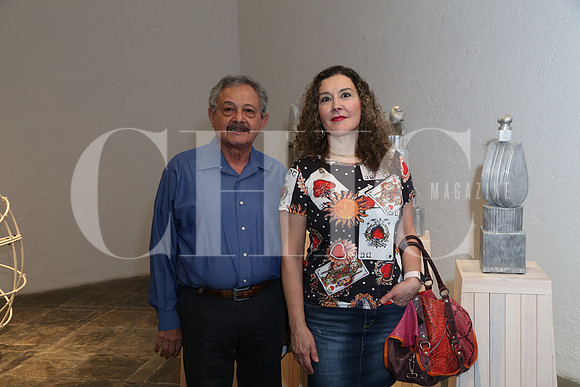Arturo Cueto y Gaby Cardenas 0