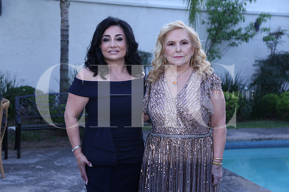Leticia Munoz de Moreno y Miriam Villarreal de Back 1