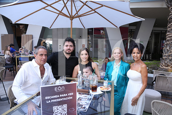 Ricardo Cantú, David Lozano, Andrea Cantú, Sebastian Lozano, Keta de Lozano y Gabriela de Cantú0