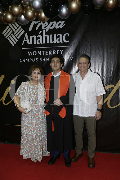 Claudia González de Romero, Juan Pablo Romero y Francisco Romero (2)