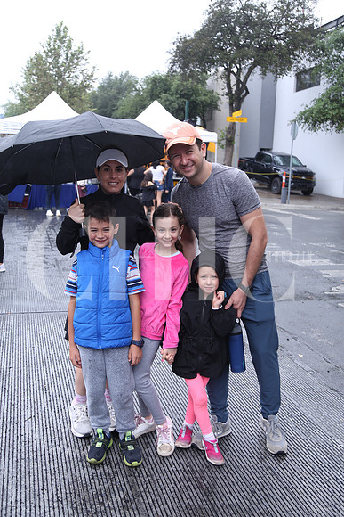Paulina Jiménez, Daniel Villalobos y Fam 1