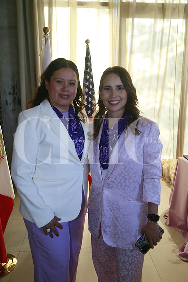 Karla Álvarez y Nahomi Ulloa (2)
