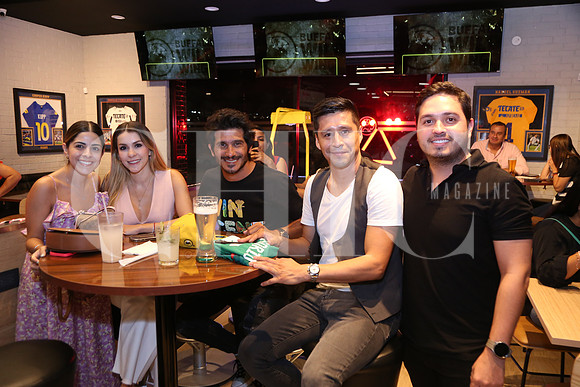 Karen Cantú, Carolina Garza, Damian Álvarez, Ricardo Osorio y Antonio Alvarado 1