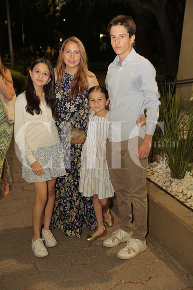 Alessa Parada, Bernardo Parada, Valeria Parada y Erika Odriozola 2
