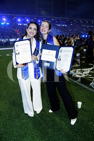 Paola Abrego y Ana Claudia Backaller De la Peña (3)