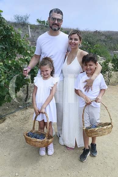 Jaime Restrepo, Daniela González de Restrepo, Emilia Restrepo y Lucas Restrepo (2)