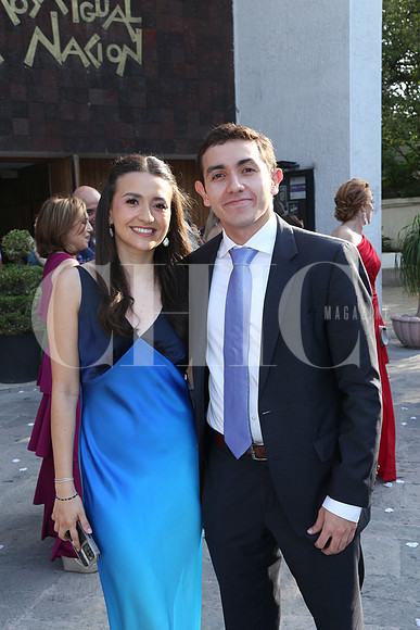 Luisa Valdes y Daniel Valdes1