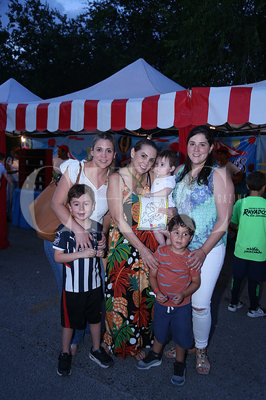 Ileana Gómez, Ileana Tamez, Marijose Gómez, Rodrigo Abud, Noe Morales y Roberto Morales 1