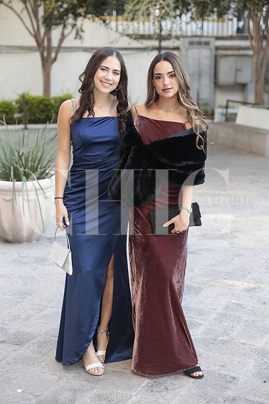 Isabela Guzman y Valentina Llarena 4