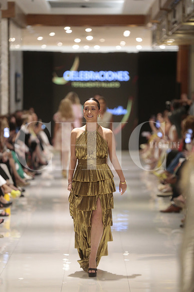 Desfile ya puedo escucharte 124