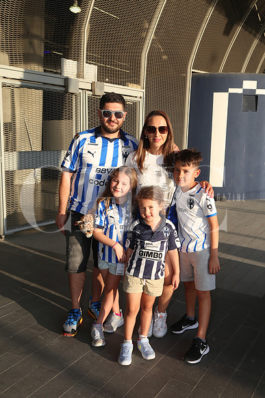César Zavala, Yanel Ashane, Yanel Zavala, Regina Zavala y Emilio Zavala 0