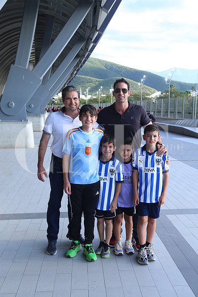 Ricardo Robles, Gabriel Aguilar, Ricardo Robles, Gabriel Aguilar, Andrés Robles y Diego Aguilar 1