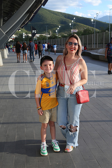 Diego Velasco y Cecy Velasco