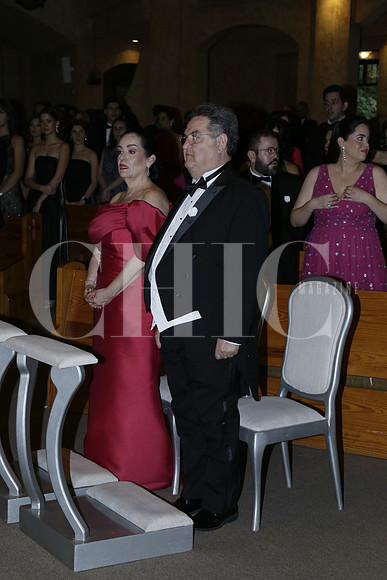 Rosa María Elizondo de Benavides y Eduardo Benavides ( Papás Novia ) 0