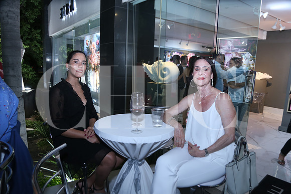 Ismaray Suárez y Florencia Schwartz