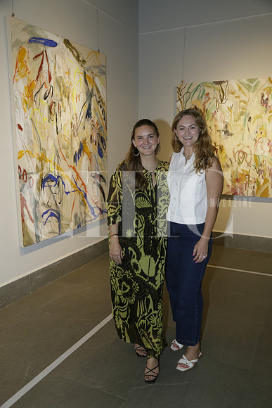 Vero Villarreal Sada y Balbina Gómez. (2)