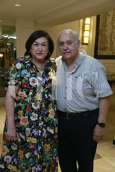 María de la Luz Sepulveda y Alonso Mario Treviño
