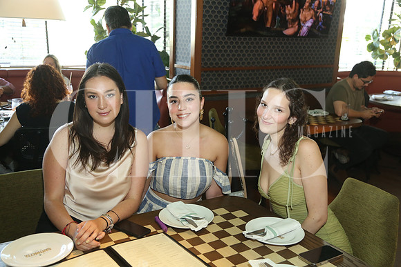 Marisa Tamayo, Rocio isassi e Ivanna Tamayo1