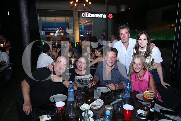 Ernesto de Llano, Lorena Maldonado, Luis Cardenas, Chuy de la Garza, Alejandra del Real y Angelica Garza 1